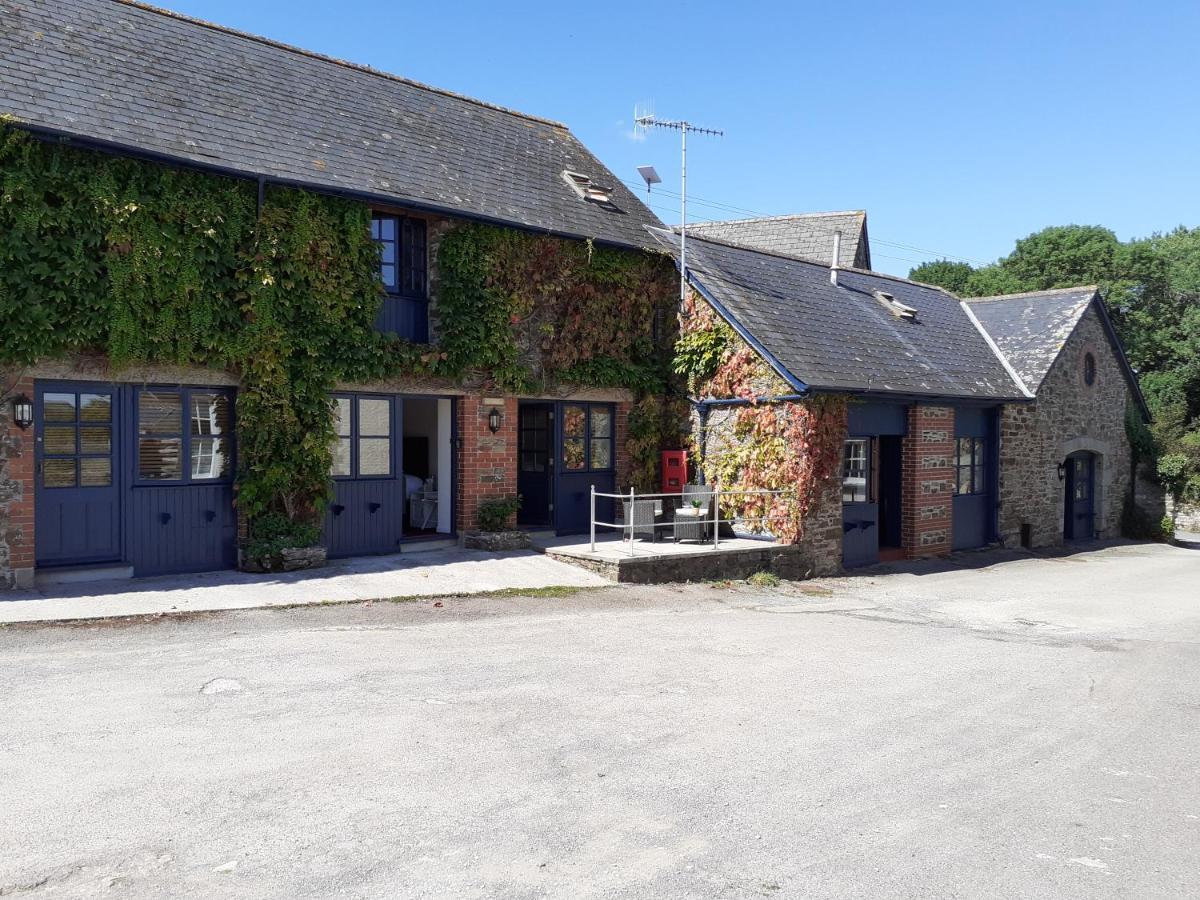 The Ivy Barn Holbeton Hotel Eksteriør billede
